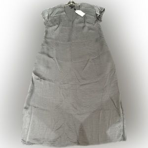 NWT Universal Standard XXS (women’s size 6-8) Sedona Sage Satin V-neck Dress